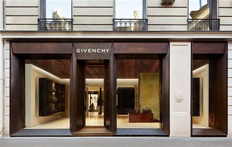 GIVENCHY Store Locator: All Boutiques 